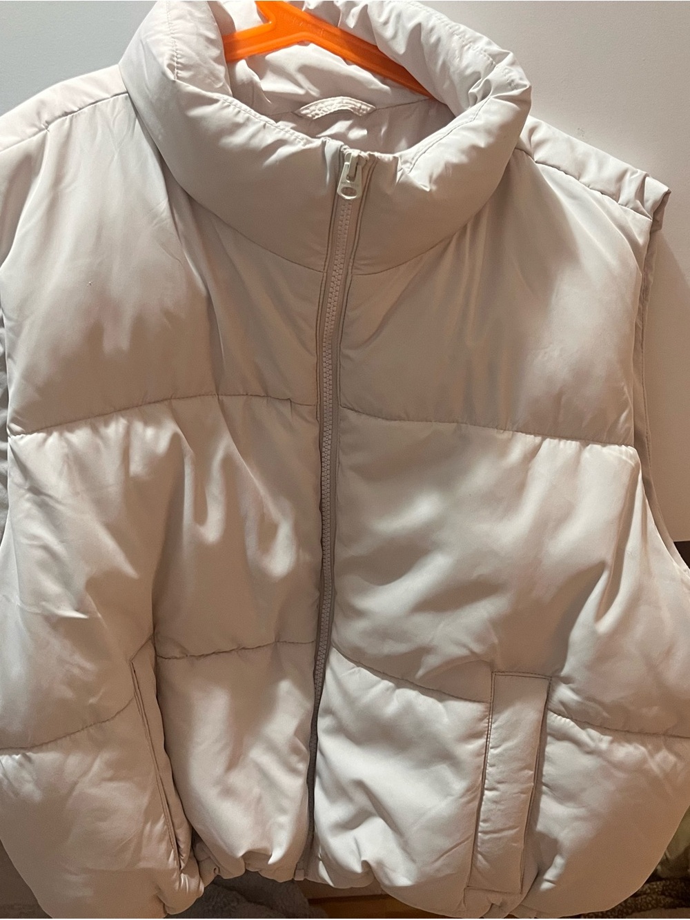 Hollister Cream Quilted Puffer Vest
